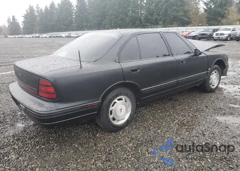 1994 Oldsmobile 88 Royale z USA, uszkodzony, nr VIN 1G3HN52L4R4809631